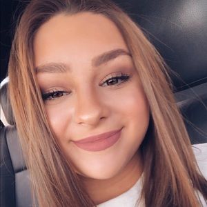 Meet your Posher, Skyla